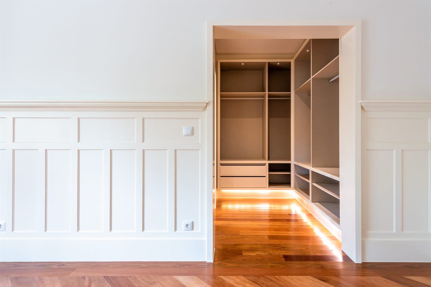 Interior de uma residência clássica em Lisboa